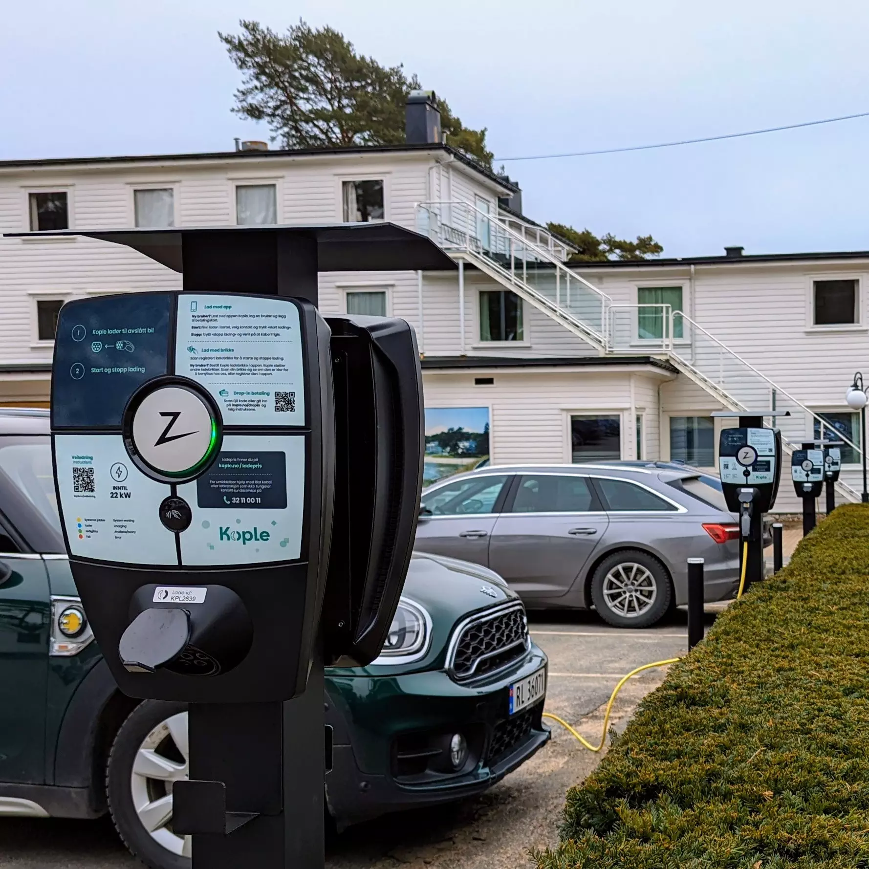 Charging at hotels and destinations-idx
